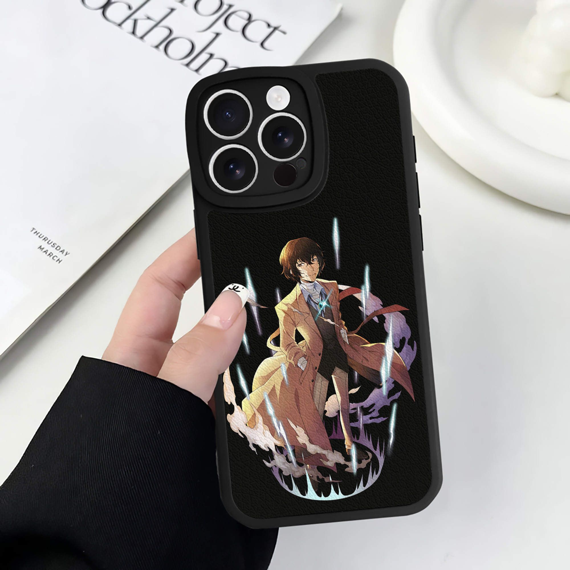 （画像用） 文豪ストレイドッグス Bungo Stray Dogs 【iPhone 16シリーズ対応】シリコンスマホケース（レザー調） 材質：シリコン